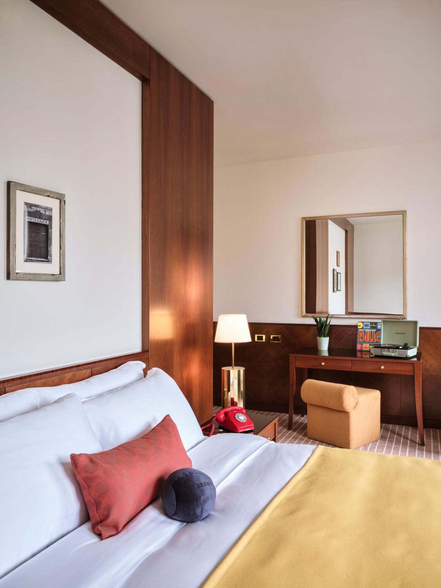 Max Brown Hotel Missori, Part Of Sircle Collection มิลาน ภายนอก รูปภาพ