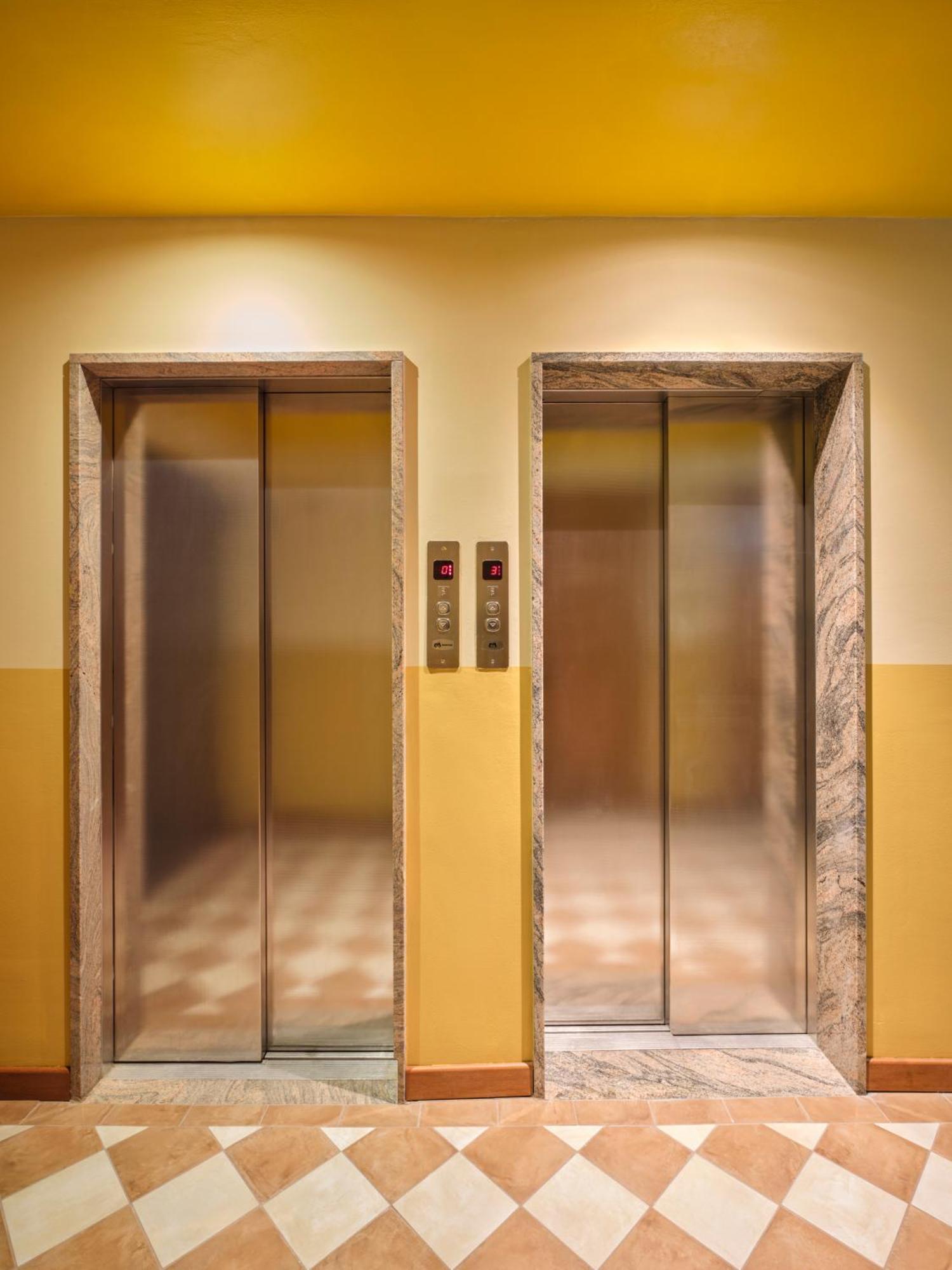 Max Brown Hotel Missori, Part Of Sircle Collection มิลาน ภายนอก รูปภาพ